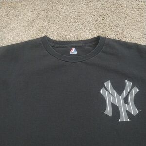 Majestic Black and Gray Short Sleeve Tee